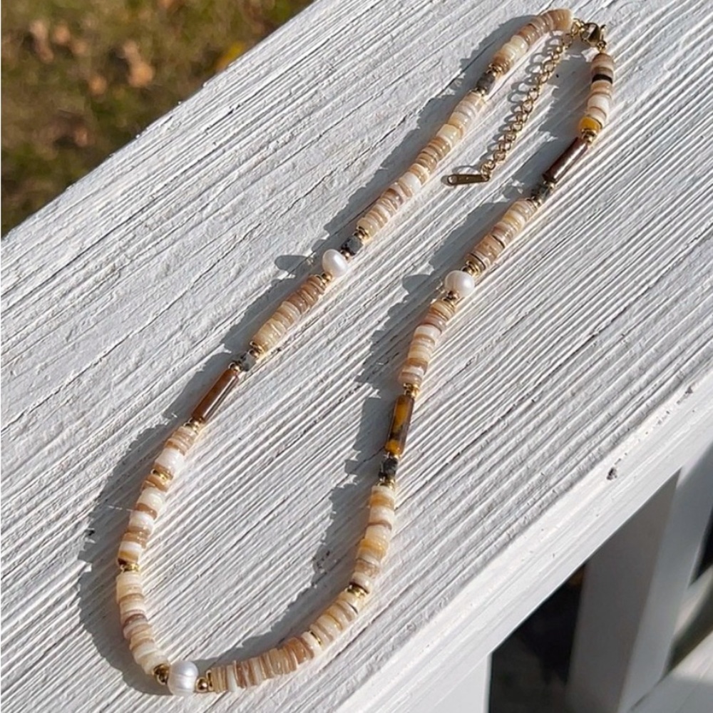 Natural Freshwater Pearl Coffee Color Shell Chips and Agate Beads Necklace